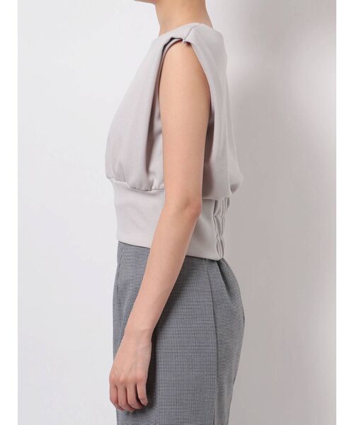 dazzlin（ダズリン）の「ダンボールカットコンパクトトップス（Tシャツ/カットソー・レディース・ブラウン/グレー/オフホワイト・FREE）」の4枚目の写真