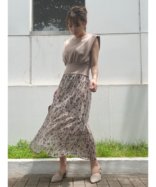 dazzlin（ダズリン）の「ダンボールカットコンパクトトップス（Tシャツ/カットソー・レディース・ブラウン/グレー/オフホワイト・FREE）」の22枚目の写真