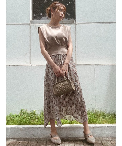 dazzlin（ダズリン）の「ダンボールカットコンパクトトップス（Tシャツ/カットソー・レディース・ブラウン/グレー/オフホワイト・FREE）」の20枚目の写真