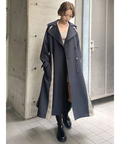 EMODA（エモダ）の「ドッキングフレアトレンチコート（トレンチコート・レディース・ネイビー/ベージュ/カーキ・FREE）」の11枚目の写真