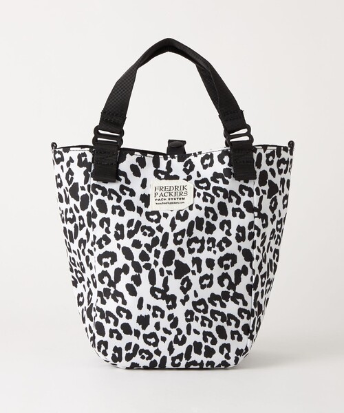 FREDRIK PACKERS(フレドリックパッカーズ)の「【別注/WEB限定】<FREDRIK PACKERS>STN トート 2WAY バッグ(ショルダーバッグ・レディース・ブラック/オリーブ/その他1/ベージュ/その他2/その他3・FREE)」の5枚目の写真