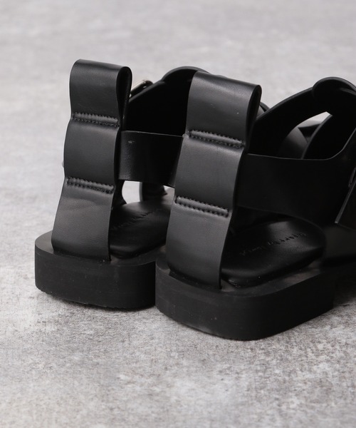 A part by（アパートバイ）の「グルカサンダル　956899（サンダル・レディース・ブラック/アイボリー・MEDIUM/LARGE）」の6枚目の写真