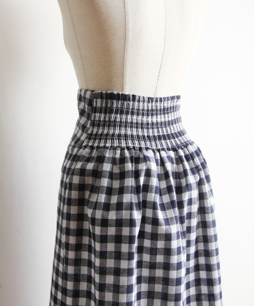 &. NOSTALGIA（アンドドットノスタルジア）の「リネンギンガムチェックスカート（スカート・レディース・ブラック/ネイビー・FREE）」の14枚目の写真