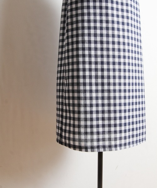 &. NOSTALGIA（アンドドットノスタルジア）の「リネンギンガムチェックスカート（スカート・レディース・ブラック/ネイビー・FREE）」の4枚目の写真