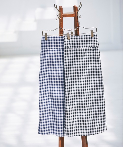 &. NOSTALGIA（アンドドットノスタルジア）の「リネンギンガムチェックスカート（スカート・レディース・ブラック/ネイビー・FREE）」の13枚目の写真