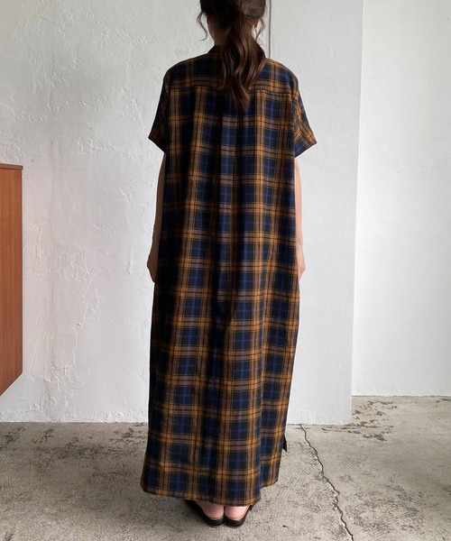 CAPRICIEUX LE'MAGE（カプリシューレマージュ）の「チェックデニムシャツワンピース（ワンピース・レディース・ブラック/ブラウン・FREE）」の4枚目の写真