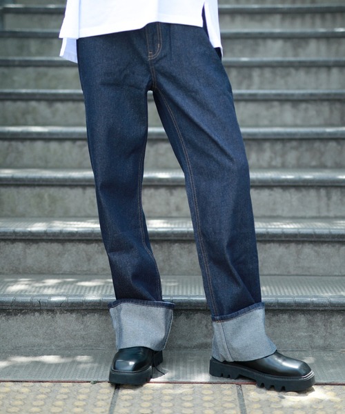 G.O.C（ジーオーシー）の「ロールアップストレートデニムパンツ（デニムパンツ・メンズ・ブラック/ノンウォッシュ・MEDIUM/LARGE）」の2枚目の写真