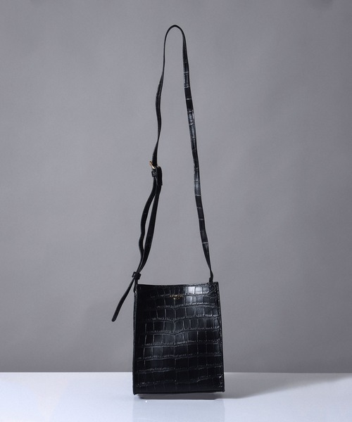 ALTROSE（アルトローズ）の「［ALTROSE/アルトローズ］シンシア 縦長 A5 ショルダーバッグ（ショルダーバッグ・レディース・ブラウン系その他/アイボリー系1/レオパード/アイボリー系2/ブラック系その他/アイボリー系/ブラック/ブラック系/ベージュ/グレー系/ゼブラ/アイボリー系3/グレー/ベージュ系/パイソン/キャメル/ブラウン系その他2/ベージュ系その他2/グリーン/ブルー/パープル/オレンジ/ピンク/クリーム/レッド/ターコイズブルー・FREE）」の3枚目の写真