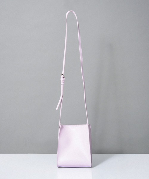 ALTROSE（アルトローズ）の「［ALTROSE/アルトローズ］シンシア 縦長 A5 ショルダーバッグ（ショルダーバッグ・レディース・ブラウン系その他/アイボリー系1/レオパード/アイボリー系2/ブラック系その他/アイボリー系/ブラック/ブラック系/ベージュ/グレー系/ゼブラ/アイボリー系3/グレー/ベージュ系/パイソン/キャメル/ブラウン系その他2/ベージュ系その他2/グリーン/ブルー/パープル/オレンジ/ピンク/クリーム/レッド/ターコイズブルー・FREE）」の19枚目の写真