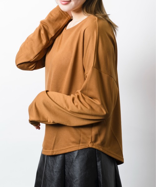 MAISON BREEZE(メゾンブリーズ)の「【MAISON BREEZE】バックタックカットソー KNF(Tシャツ/カットソー・レディース・グレー/ブラック/ベージュ/ブラウン・FREE)」の7枚目の写真