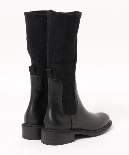CHARLES & KEITH(チャールズ & キース)の「ニーハイ ニットソックスブーツ / Knee-High Knitted Sock Boots(ブーツ・レディース・ブラック/マルチ・22.5cm/23cm/23.5cm/24.5cm/25cm/25.5cm)」の4枚目の写真