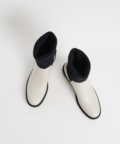 CHARLES & KEITH(チャールズ & キース)の「ニーハイ ニットソックスブーツ / Knee-High Knitted Sock Boots(ブーツ・レディース・ブラック/マルチ・22.5cm/23cm/23.5cm/24.5cm/25cm/25.5cm)」の6枚目の写真