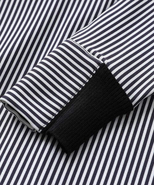 CAST:（キャストコロン）の「ストライプバックボタンシャツ（シャツ/ブラウス・レディース・ネイビー・M）」の5枚目の写真