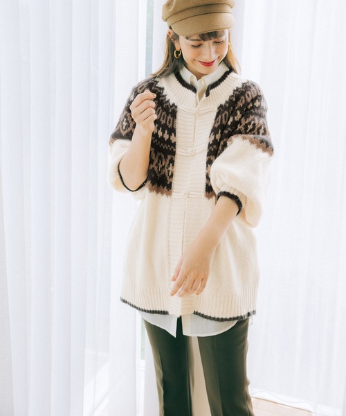 haco!(ハコ)の「【スザンヌさんコラボ】ゆるっと羽織ってあったかかわいい チャイナボタンが彩るビッグスリーブノルディックカーディガン by LOVE&PEACE PROJECT(カーディガン/ボレロ・レディース・アイボリー・1/2)」の17枚目の写真