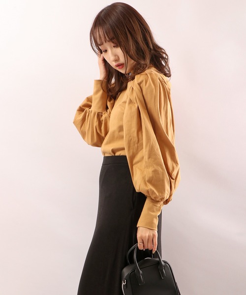 Brownie(ブラウニー)の「Brownie ボリュームスリーブBACKリボンプルオーバー(Tシャツ/カットソー・レディース・ダークブラウン/オリーブ/キャメル/グレイッシュベージュ・FREE)」の21枚目の写真