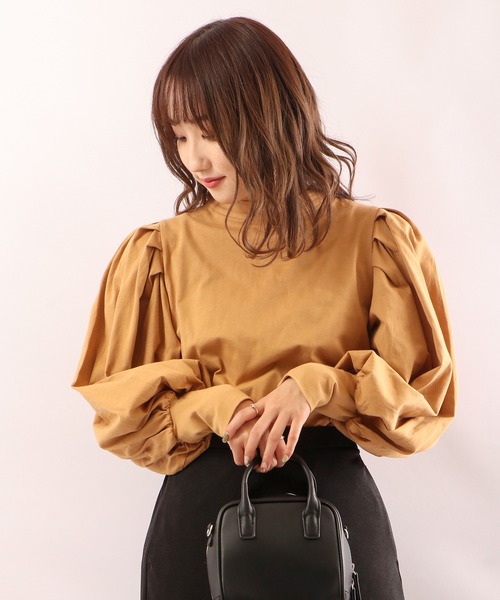 Brownie(ブラウニー)の「Brownie ボリュームスリーブBACKリボンプルオーバー(Tシャツ/カットソー・レディース・ダークブラウン/オリーブ/キャメル/グレイッシュベージュ・FREE)」の19枚目の写真