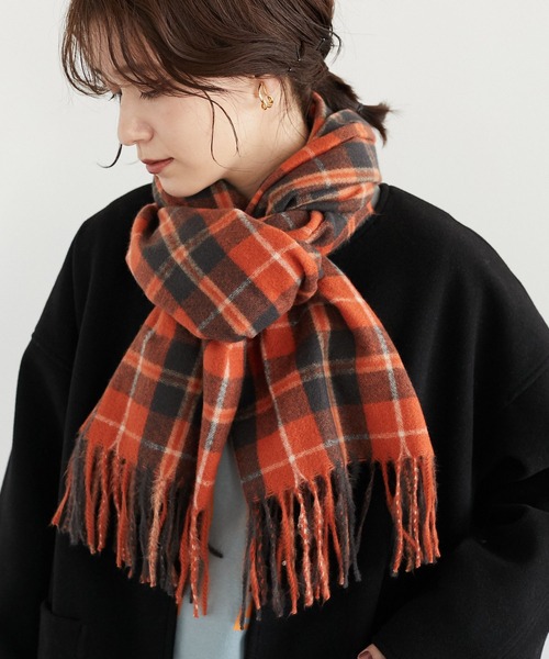 Green　Parks（グリーンパークス）の「カシミアライクチェックストール＊（ストール/ショール・レディース・ブルー/レッド/グリーン/ベージュ/ピンク/イエロー/オレンジ/サックスブルー・FREE）」の8枚目の写真