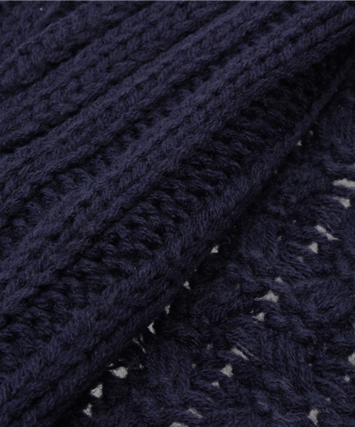 R.NEWBOLD（アールニューボールド）の「CABLE KNIT SNOOD/245961（マフラー・メンズ・グリーン系その他/ネイビー・FREE）」の7枚目の写真