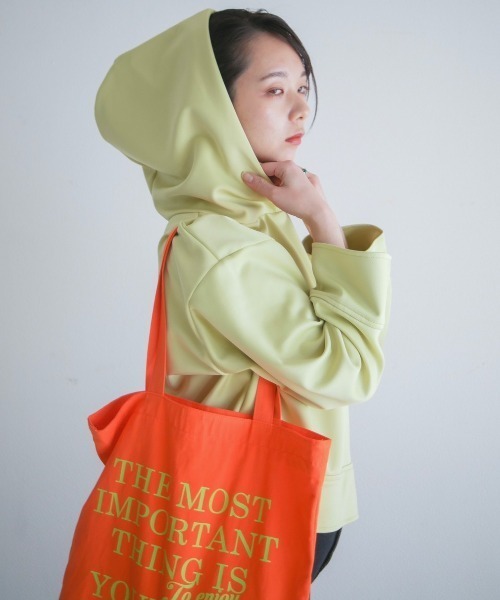 spoon store（スプーンストア）の「ロゴプリントカラフルトート（トートバッグ・レディース・オレンジ/グリーン・フリー）」の20枚目の写真