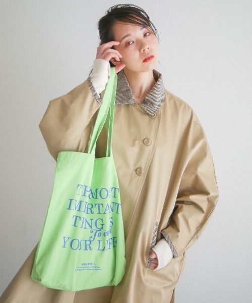 spoon store（スプーンストア）の「ロゴプリントカラフルトート（トートバッグ・レディース・オレンジ/グリーン・フリー）」の4枚目の写真