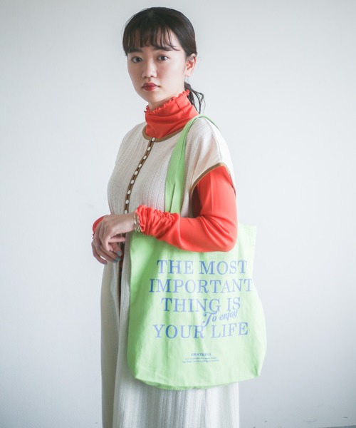 spoon store（スプーンストア）の「ロゴプリントカラフルトート（トートバッグ・レディース・オレンジ/グリーン・フリー）」の13枚目の写真