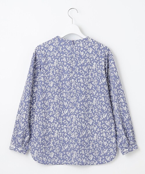 J.PRESS Ladies（J.プレス レディス）の「【洗える】ポリエステルデシンフラワープリント ブラウス（シャツ/ブラウス・レディース・ネイビー系5/ライラック系5・XS）」の7枚目の写真