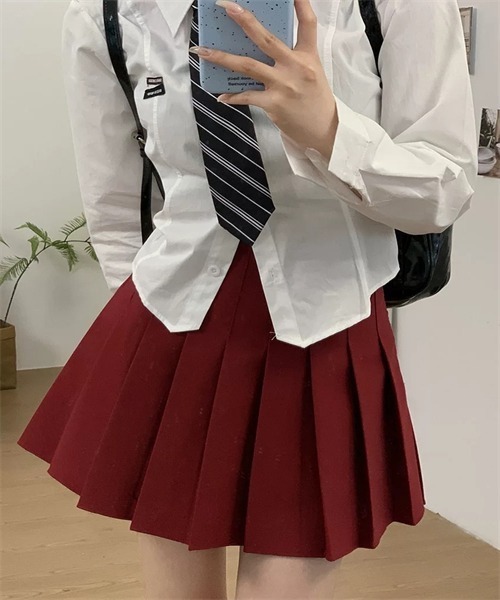 Dream garden（ドリームガーデン）の「プリーツ ミニスカート（スカート・レディース・ブラウン/ブラック/グレー/ネイビー/ホワイト/ボルドー・M/S/XL/2XL/L/3XL/XS）」の6枚目の写真