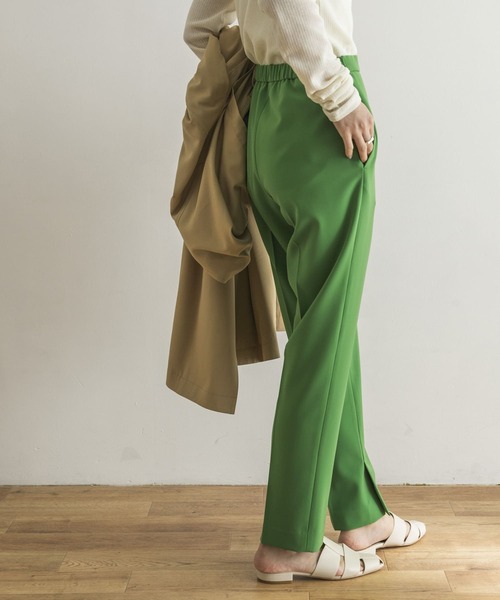 URBAN RESEARCH(アーバンリサーチ)の「ダブルクロステーパードパンツ(その他パンツ・レディース・ブラック/ピンク/グリーン・38/36/34)」の11枚目の写真