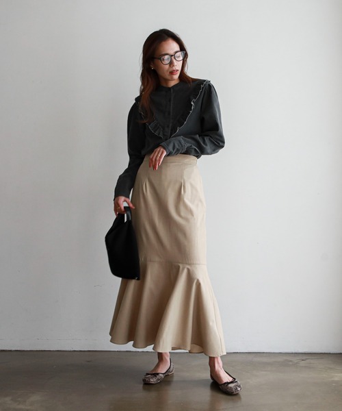 feepur（フェピュール）の「デニムフリルブラウス（シャツ/ブラウス・レディース・ブラック/ネイビー/グレー/オフホワイト・MEDIUM）」の18枚目の写真