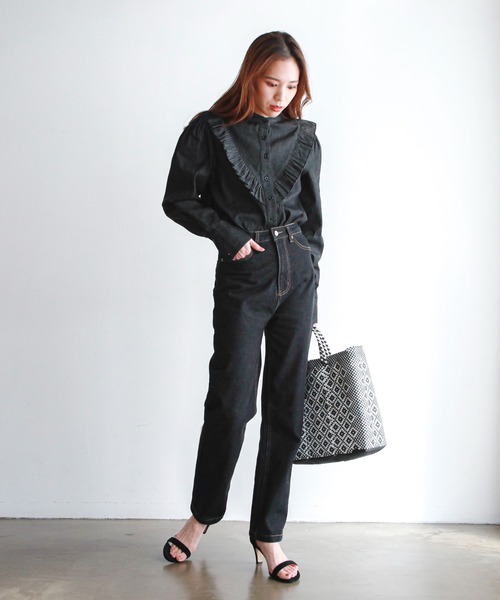 feepur（フェピュール）の「デニムフリルブラウス（シャツ/ブラウス・レディース・ブラック/ネイビー/グレー/オフホワイト・MEDIUM）」の19枚目の写真