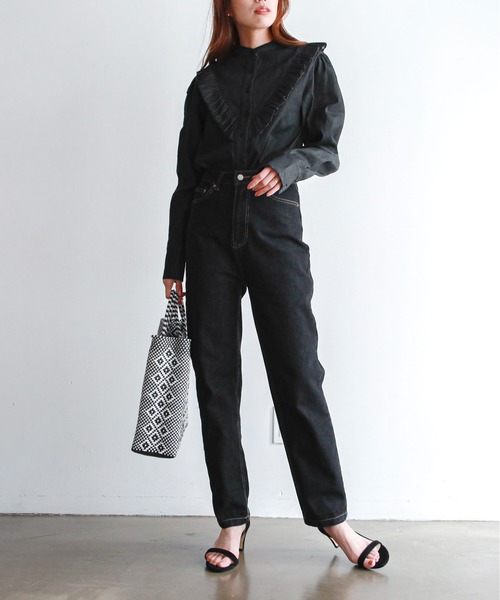 feepur（フェピュール）の「デニムフリルブラウス（シャツ/ブラウス・レディース・ブラック/ネイビー/グレー/オフホワイト・MEDIUM）」の7枚目の写真