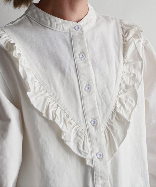 feepur（フェピュール）の「デニムフリルブラウス（シャツ/ブラウス・レディース・ブラック/ネイビー/グレー/オフホワイト・MEDIUM）」の16枚目の写真