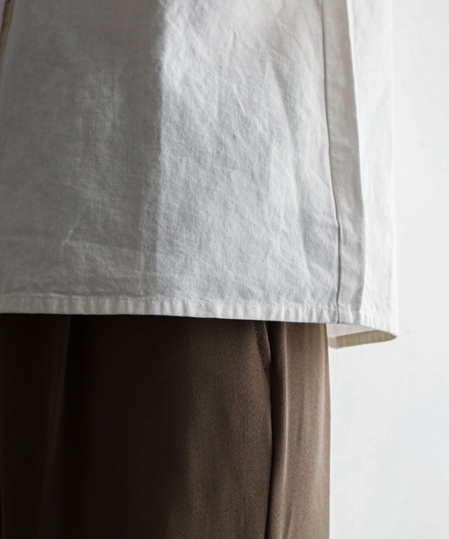 feepur（フェピュール）の「デニムフリルブラウス（シャツ/ブラウス・レディース・ブラック/ネイビー/グレー/オフホワイト・MEDIUM）」の20枚目の写真