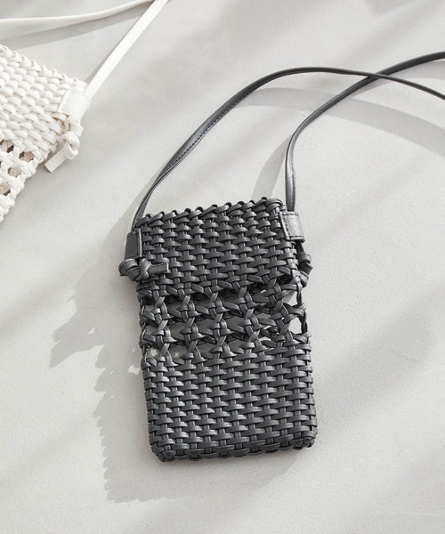 ROPE' PICNIC（ロペピクニック）の「スムースハンドメッシュミニスクエアショルダーバッグ（ショルダーバッグ・レディース・ブラック/オフホワイト/グリーン・FREE）」の2枚目の写真