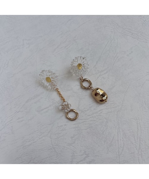 tone（トーン）の「【Merror】2way フラワーモチーフのアシメビーズピアス(MA)（ピアス（両耳用）・レディース・クリア・FREE）」の5枚目の写真