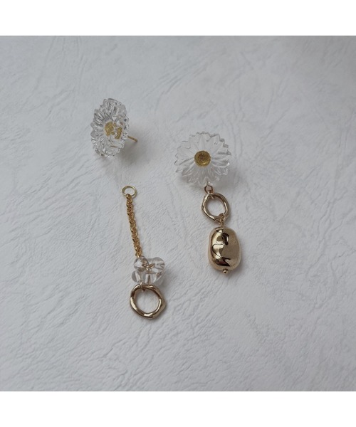 tone（トーン）の「【Merror】2way フラワーモチーフのアシメビーズピアス(MA)（ピアス（両耳用）・レディース・クリア・FREE）」の6枚目の写真