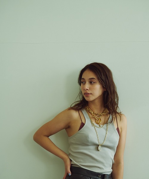 Whim Gazette（ウィムガゼット）の「【OVERNEATH】リブタンク（タンクトップ・レディース・グレイッシュベージュ/ブラウン/ホワイト・S/M）」の12枚目の写真