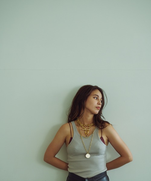 Whim Gazette（ウィムガゼット）の「【OVERNEATH】リブタンク（タンクトップ・レディース・グレイッシュベージュ/ブラウン/ホワイト・S/M）」の11枚目の写真