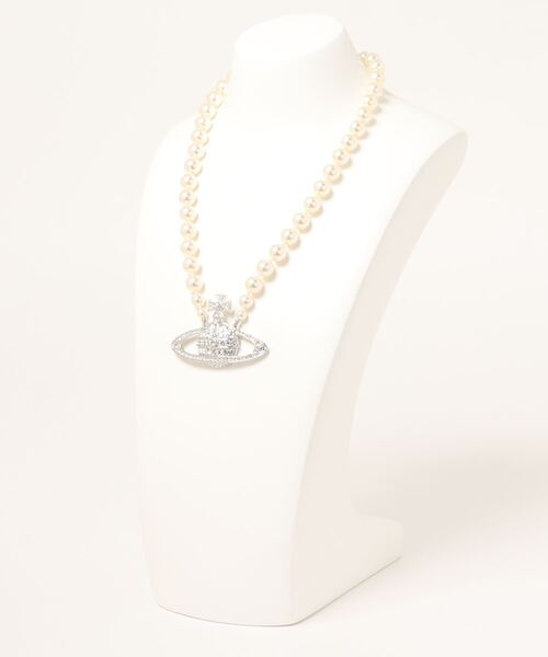 Vivienne Westwood ACCESSORIES(ヴィヴィアンウエストウッドアクセサリー)の「MAN. BAS RELIEF PEARL NECKLACE【129815 PE99】(ネックレス・メンズ・シルバー・FREE)」の6枚目の写真