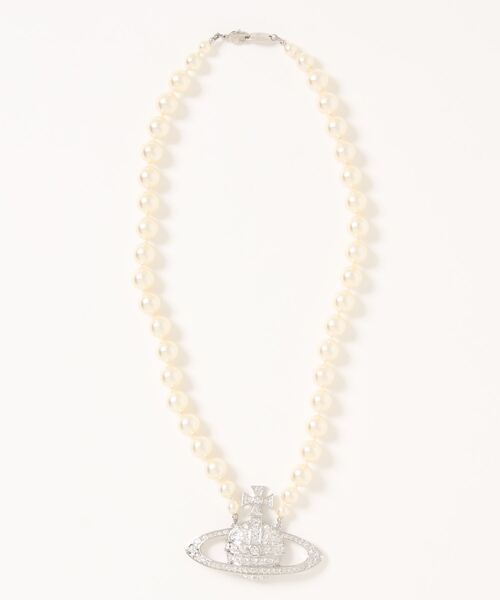 Vivienne Westwood ACCESSORIES(ヴィヴィアンウエストウッドアクセサリー)の「MAN. BAS RELIEF PEARL NECKLACE【129815 PE99】(ネックレス・メンズ・シルバー・FREE)」の2枚目の写真