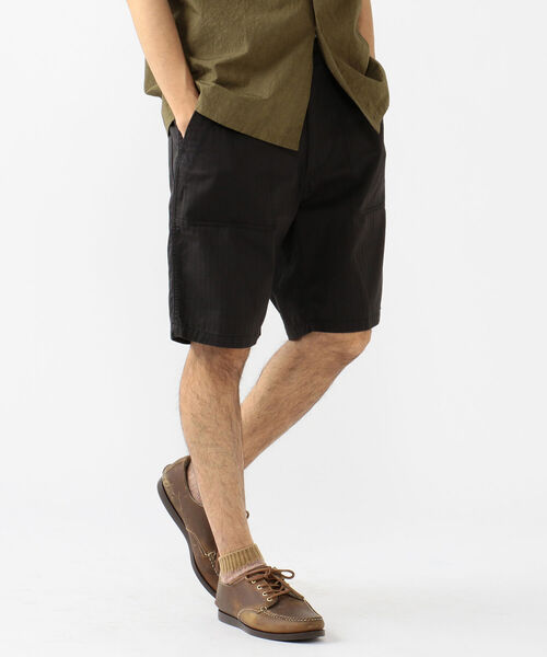 BEAMS PLUS（ビームスプラス）の「BEAMS PLUS / ヘリンボーン ミリタリー ユーティリティ ショーツ（その他パンツ・メンズ・チャコールグレー/オリーブ・S/M/XL/L）」の7枚目の写真