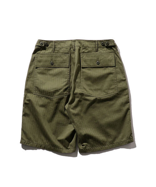 BEAMS PLUS（ビームスプラス）の「BEAMS PLUS / ヘリンボーン ミリタリー ユーティリティ ショーツ（その他パンツ・メンズ・チャコールグレー/オリーブ・S/M/XL/L）」の22枚目の写真
