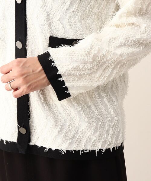 UNTITLED（アンタイトル）の「◆コットンリネン Vネックカーディガン（カーディガン/ボレロ・レディース・ネイビー系6/アイボリー系4・00/48/04/44/02）」の17枚目の写真