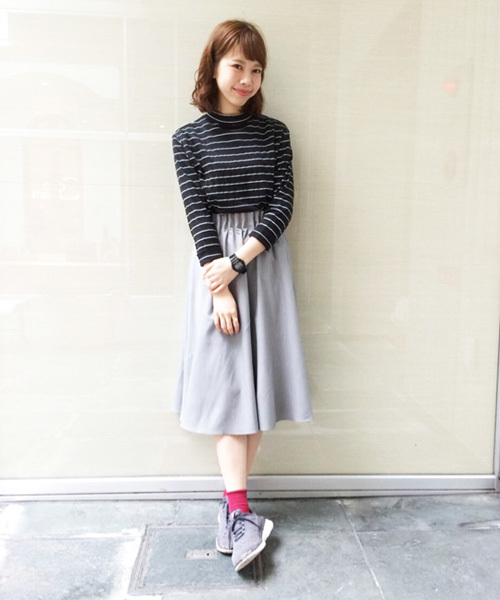 Kastane（カスタネ）の「【Kastane】ミモレWタックスカート（スカート・レディース・ベージュ/グレー/カーキ・FREE）」の5枚目の写真