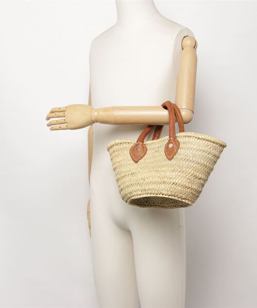 MIDWEST(ミッドウエスト)の「AFRICAN MARKET TAZADOME BASKET LEATHER HANDLE X-SM(ショルダーバッグ・レディース・ベージュ・FREE)」の2枚目の写真