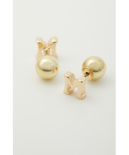 AZUL by moussy(アズールバイマウジー)の「PETIT INITIAL EARRINGS/プチイニシャルピアス(ピアス(両耳用)・レディース・その他3/その他2/マルチ・FREE)」の9枚目の写真