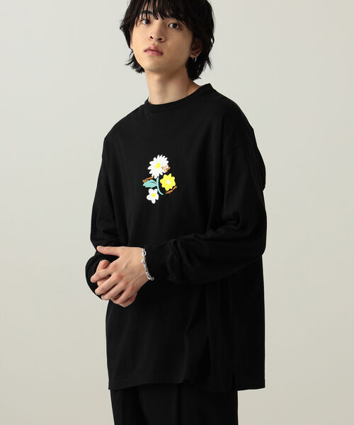 BeAMS DOT(ビームスドット)の「【WEB限定】BeAMS DOT / フラワー プリント カットソー(Tシャツ/カットソー・メンズ・ホワイト/ブラック・MEDIUM/LARGE)」の7枚目の写真