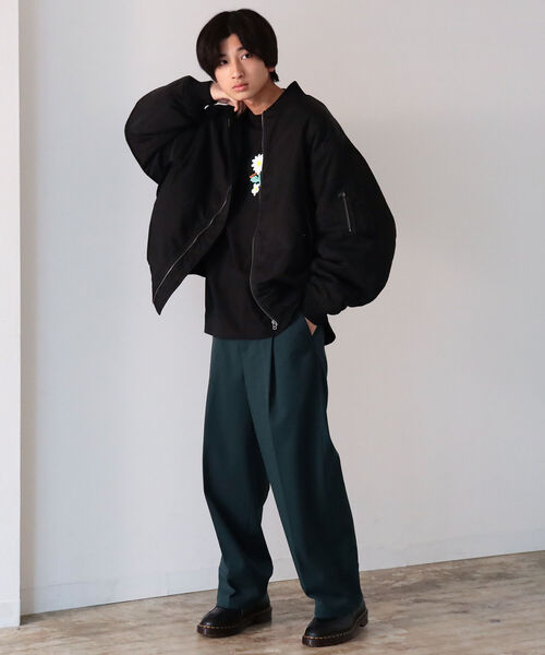 BeAMS DOT(ビームスドット)の「【WEB限定】BeAMS DOT / フラワー プリント カットソー(Tシャツ/カットソー・メンズ・ホワイト/ブラック・MEDIUM/LARGE)」の5枚目の写真