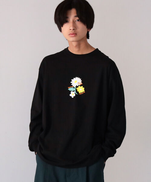 BeAMS DOT(ビームスドット)の「【WEB限定】BeAMS DOT / フラワー プリント カットソー(Tシャツ/カットソー・メンズ・ホワイト/ブラック・MEDIUM/LARGE)」の11枚目の写真