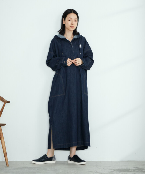 ONIGIRI（オニギリ）の「デニム　ビッグパーカワンピース（ワンピース・レディース・ネイビー/チャコール・FREE）」の7枚目の写真